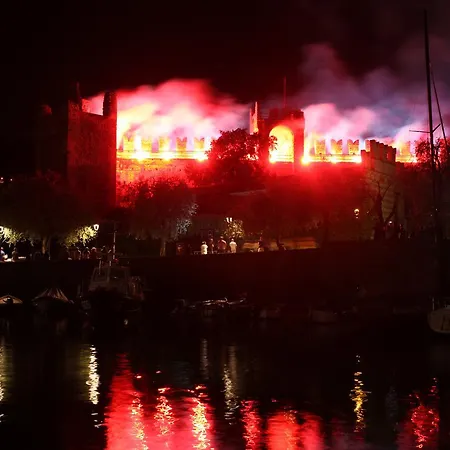 Del Garda 2* トッリ・デル・ベーナコ