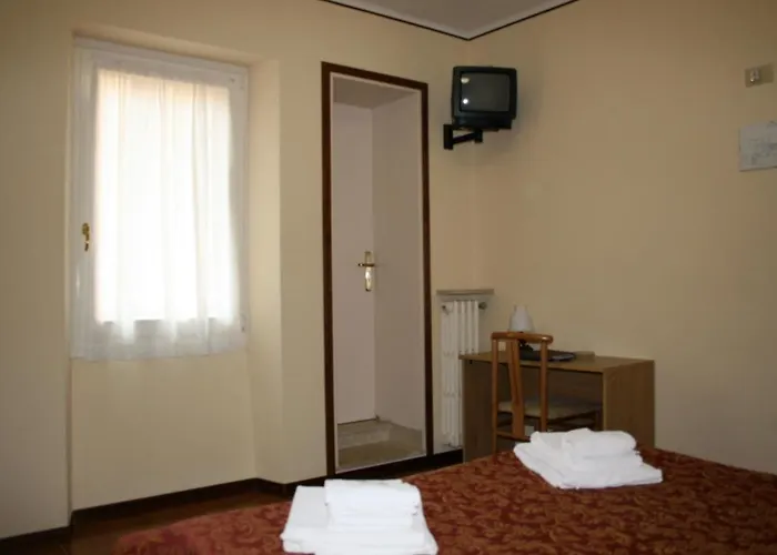 Del Garda Szálloda Torri del Benaco