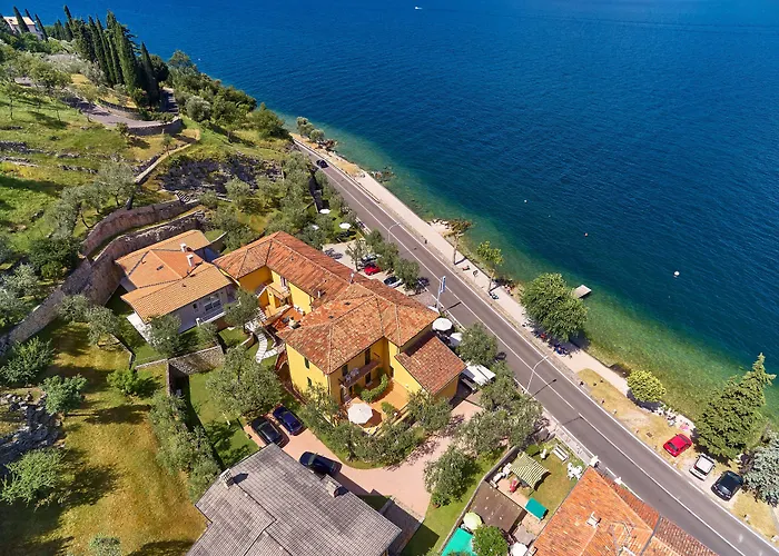 Del Garda توري ديل بيناكو