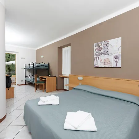 Hotell Del Garda Torri Del Benaco