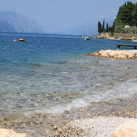 ホテル Del Garda トッリ・デル・ベーナコ