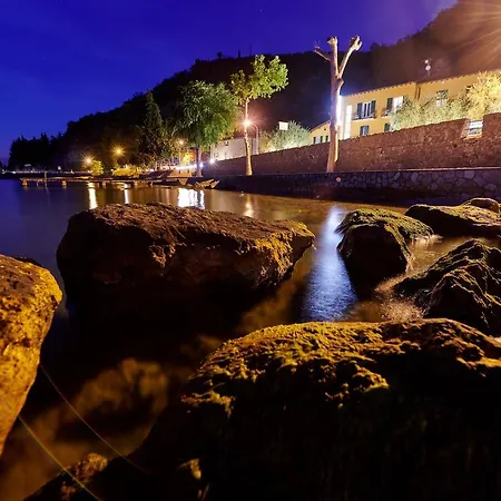 Del Garda ホテル 2*