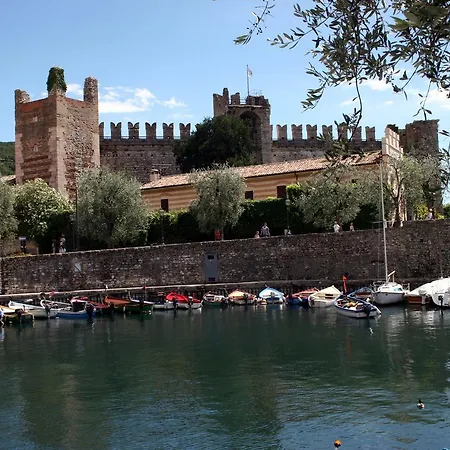 Del Garda Hotel 2*