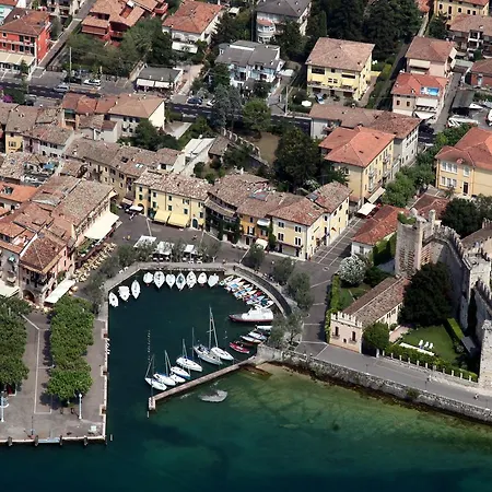 Del Garda 2* Torri Del Benaco