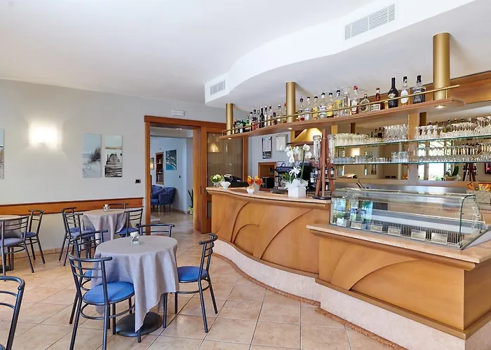 Del Garda Hotell Torri Del Benaco