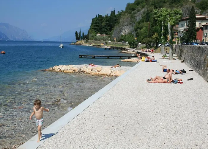 Del Garda Torri Del Benaco